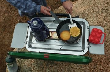 Coleman Classic 3-Burner Propane Camping Stove - Image 4