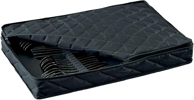 LAMINET Quilted Dinnerware Storage Case by LAMINET