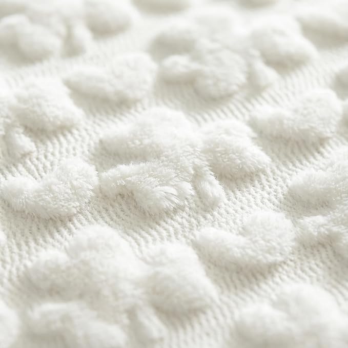 Artoid Mode White Soft Plush Faux Fur Jacquard Heart Clover St. Patrick's Day - Image 6