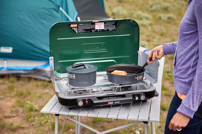 Coleman Classic 3-Burner Propane Camping Stove - Image 3