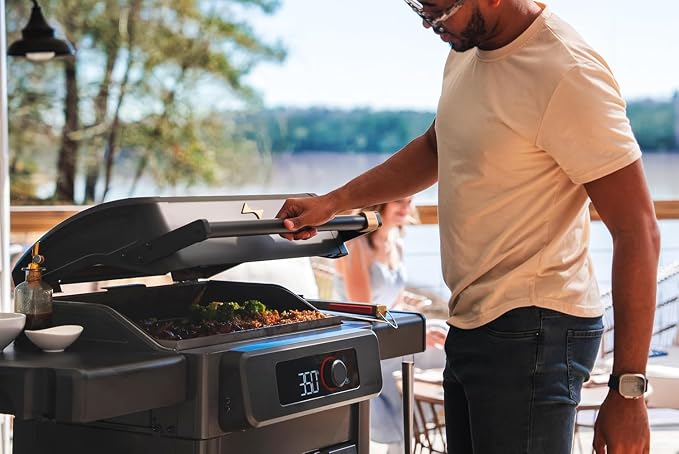 Current Model G Griddle, Smart Electric Outdoor Flat Top BBQ Grill - Image 3