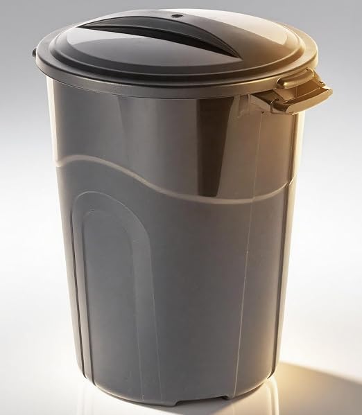 32 Gallon Heavy Duty Plastic Outdoor Trash Can - Image 3