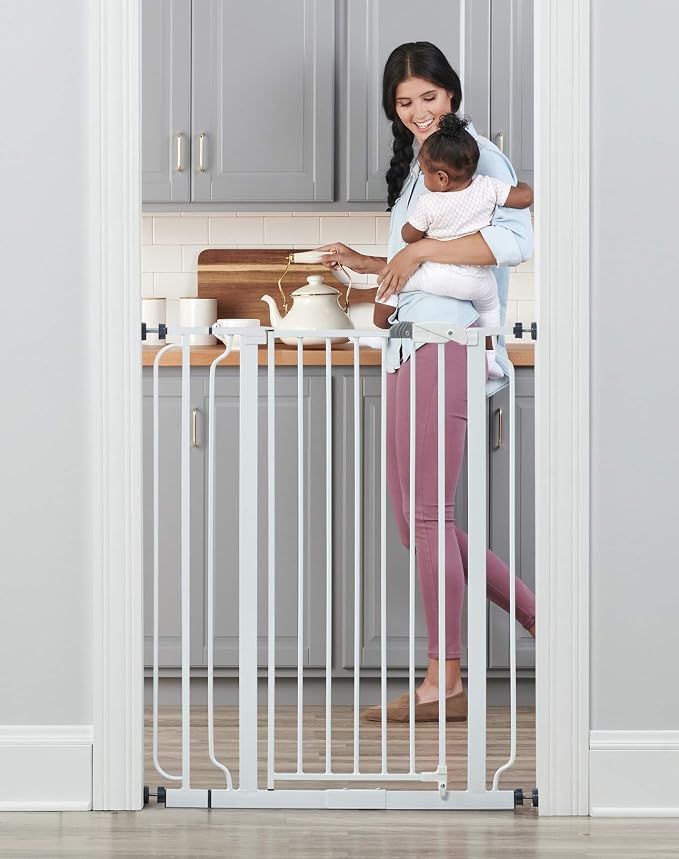 Regalo Safety Extra Tall Baby Gate - Image 3