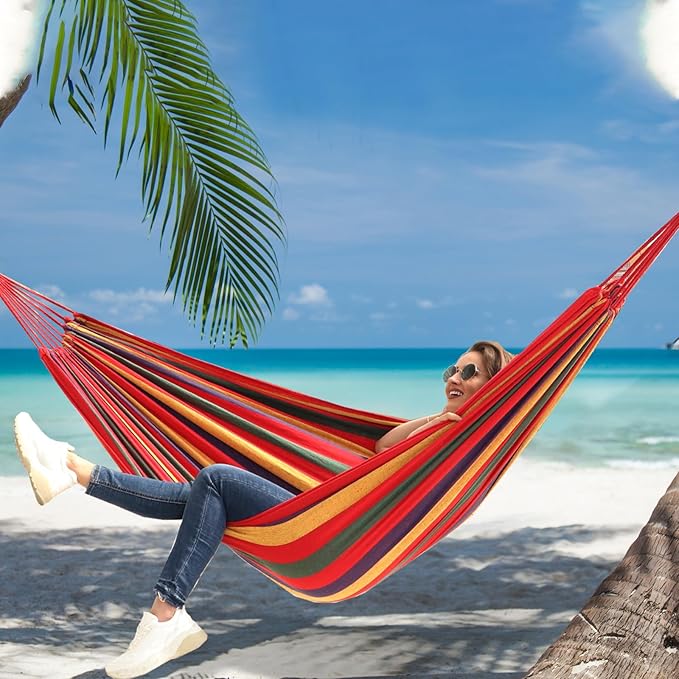Hammock in Red Cotton with 660 lb Capacity and Anti-Rollover Design