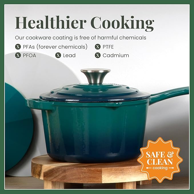 Saucepan, 2.2 Qt Enameled Cast Iron with Lid in Bondi