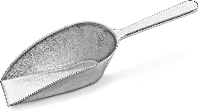 New Star Foodservice 34660 One-Piece Cast Aluminum Flat Bottom Bar Ice Flour by NewStarFoodservice