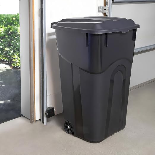 32 Gallon Wheeled Heavy Duty Plastic Garbage Can - Image 2