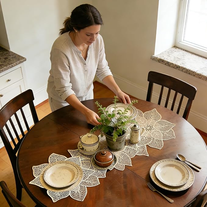FAVE Gold Table Runners 36 Inches Heat Resistant Table Runner Flower Shaped - Image 3