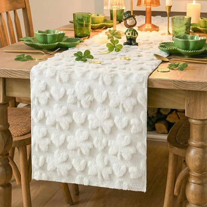 Artoid Mode White Soft Plush Faux Fur Jacquard Heart Clover St. Patrick's Day - Image 5