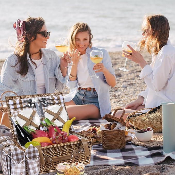 Neti Neti Wicker Picnic Basket for 4 - Image 2