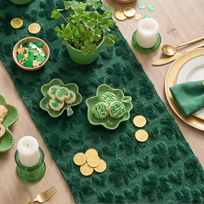 Artoid Mode Green Soft Plush Faux Fur Jacquard Heart Clover St. Patrick's Day - Image 4