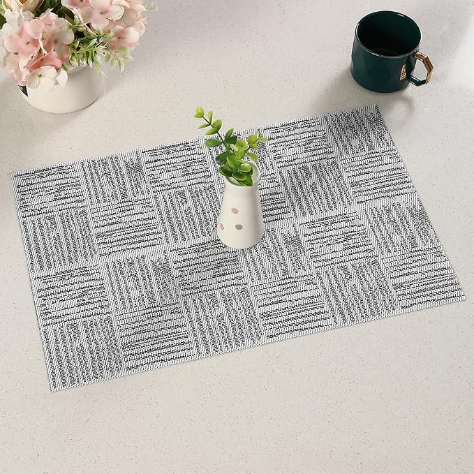 Placemats Set of 4, Plastic Vinyl 18" x 12" Place Mats - Image 5
