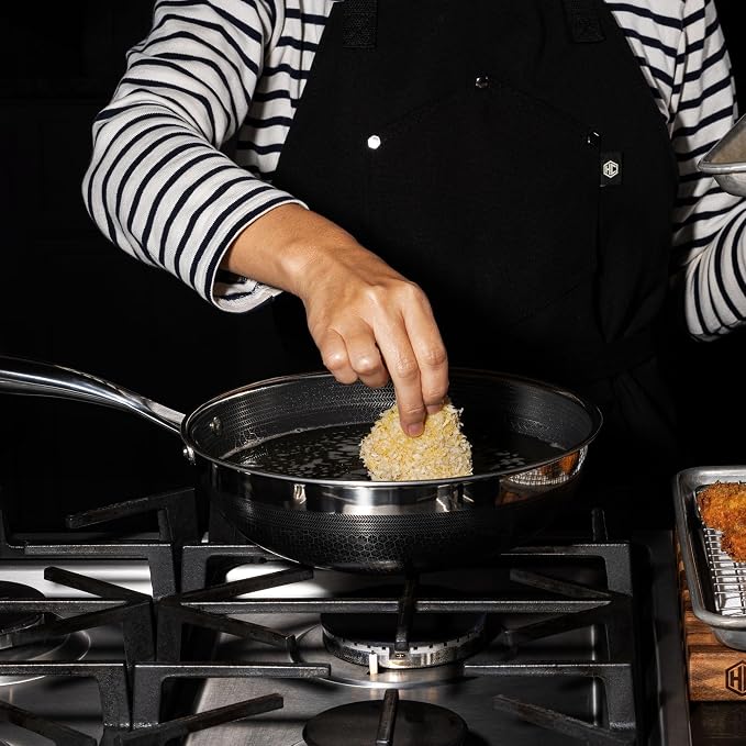 HexClad Hybrid Nonstick 10-Inch Wok - Image 7