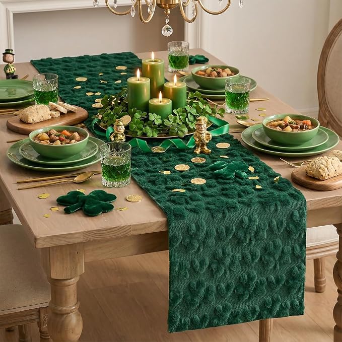 Artoid Mode Green Soft Plush Faux Fur Jacquard Heart Clover St. Patrick's Day - Image 3