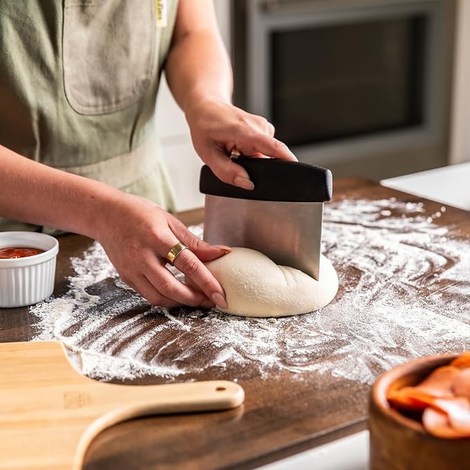Cuzi Gourmet 3-Piece Pizza Stone Set - Image 4