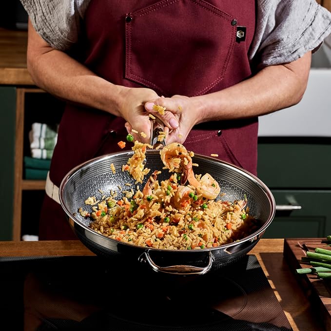 HexClad Hybrid Nonstick 12-Inch Wok - Image 2