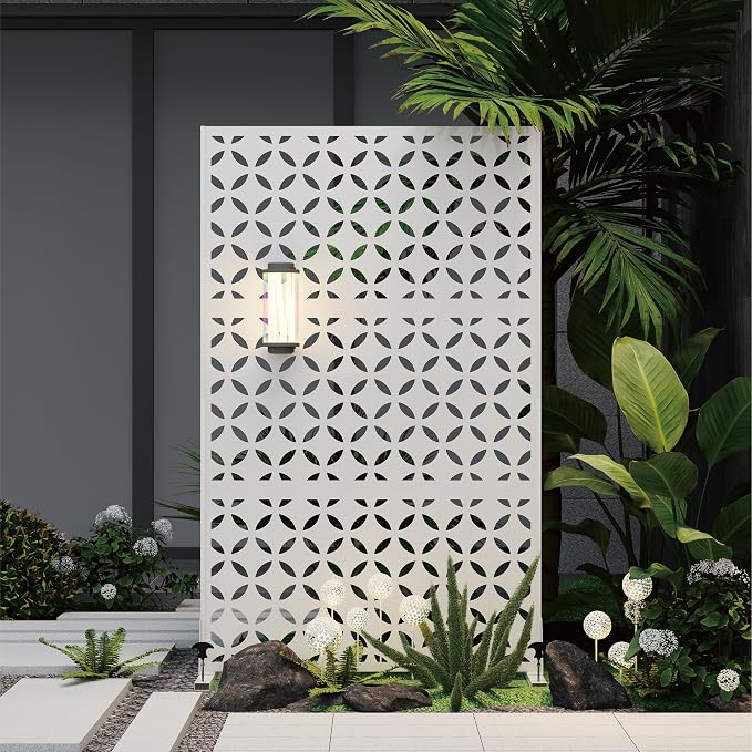 Heavy-Duty Outdoor Privacy Screen by QINPTWUT