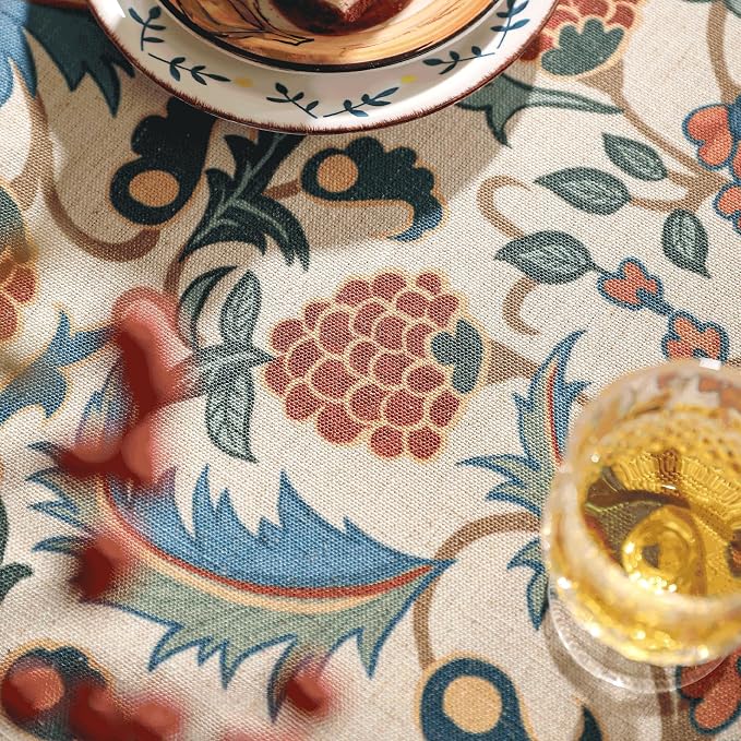 patdrea Designer Vintage Linen Tablecloth - Image 3