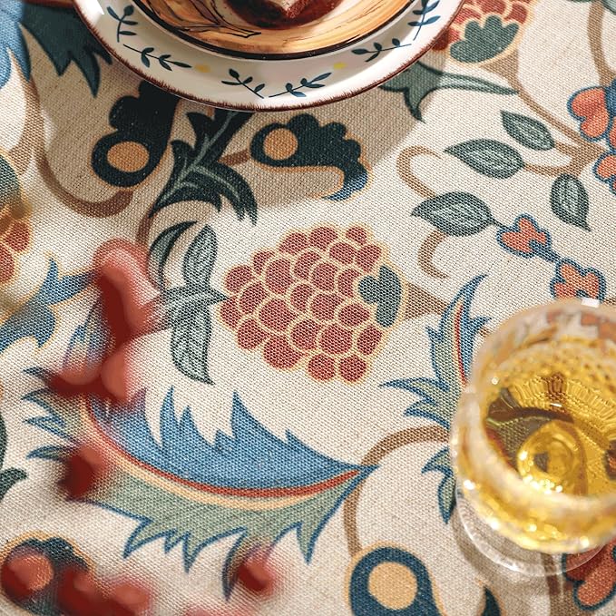 patdrea Designer Vintage Linen Tablecloth - Image 3